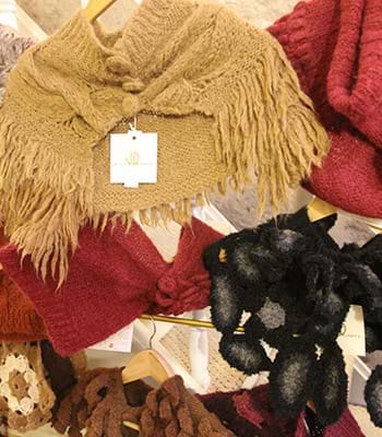 Abrigos elaborados con lana de alpaca en el Mundo Alpaca